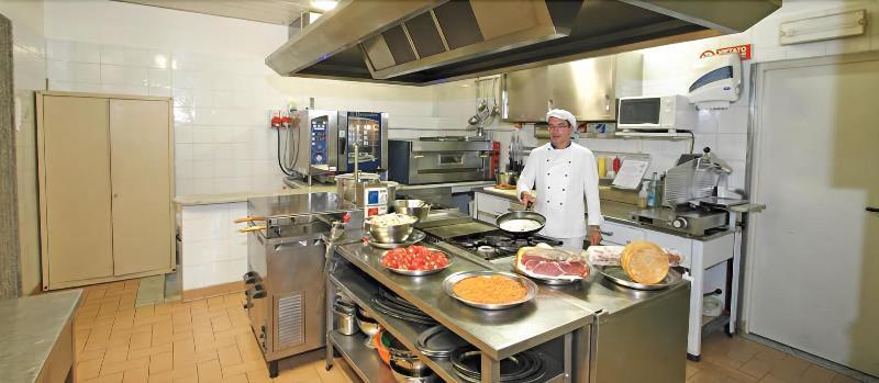 לואנו Hotel Torre Antica מראה חיצוני תמונה
