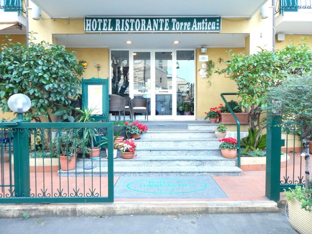 לואנו Hotel Torre Antica מראה חיצוני תמונה