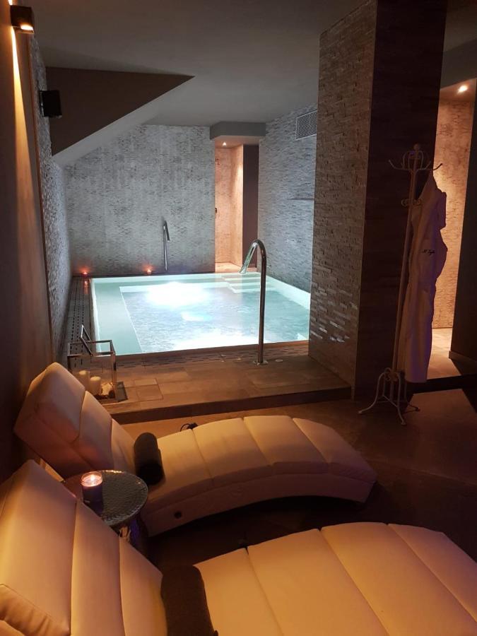 לואנו Hotel Torre Antica מראה חיצוני תמונה
